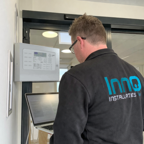 20260413_1542_Image Generation_remix_01kp3h4s48e64vrbdgwbz39sf3 (1)